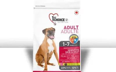 מזון יבש לכלבים מבוגרים מגזע קטן עוף 2 ק"ג 1st choice