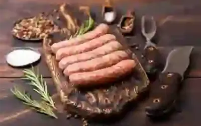 שלוש קילו נקניקיות צ'וריסוס