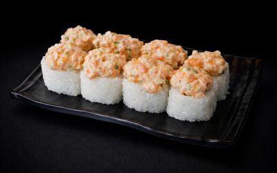 Ролл спайси лосось