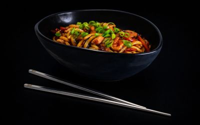 Лапша Wok с лососем