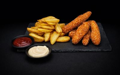 Куриные шницели с картофелем фри