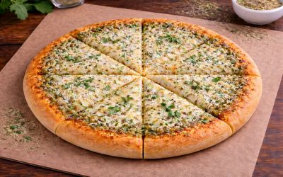 פיצה פסטו בתוספת פרמז׳ן וצהובה XL