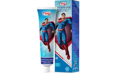 די סי משחת שיניים לילדים בטעם פירות סופרמן 