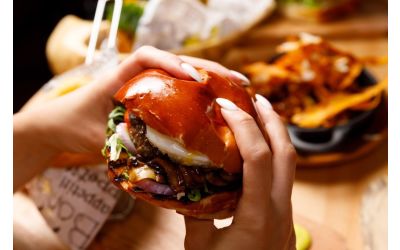 ביונד מיט בורגר