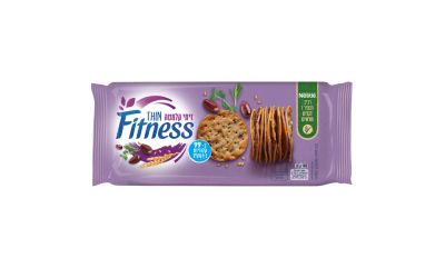 קרקר עם דגנים מלאים בתוספת זיתי קלמטה ועשבי תיבול