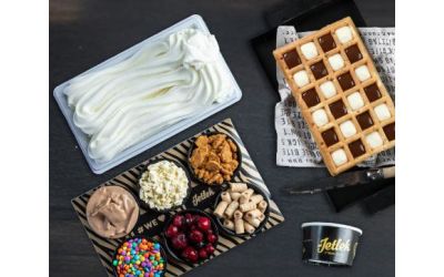 ארוחת וופל יוגורט קטנה