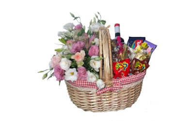 סלסלת פיקניק מפנקת