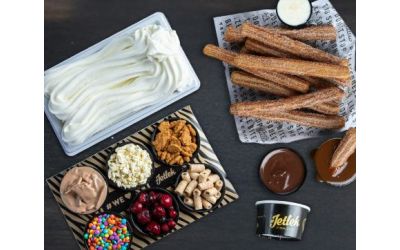 ארוחת צ'ורוס עם גלידה בינונית