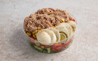Салат с тунцом