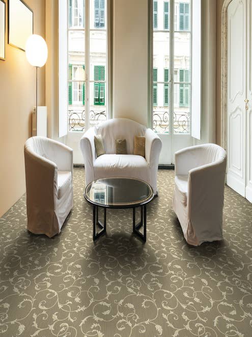 SOFT SCROLL carpet by Stanton
