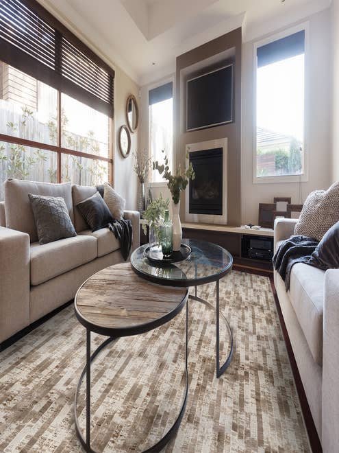 PRUGGIO carpet by Stanton