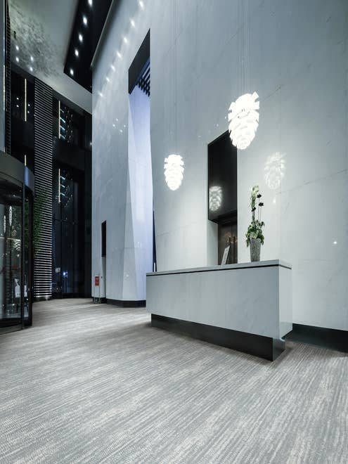 RADIUS carpet by Stanton