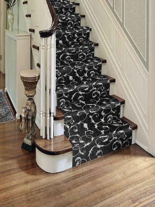 SOFT SCROLL carpet by Stanton
