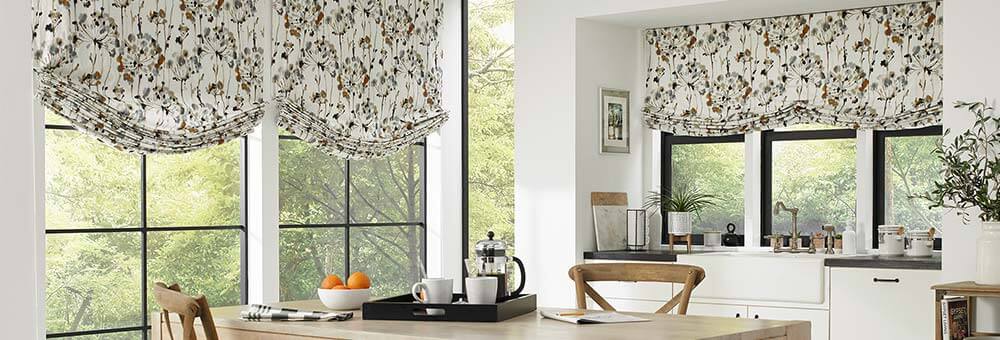These blinds use a cord woven through the information that allows you to raise or lower the color tone in an accordion pattern. They are really easy to operate and have become efficient in insulation.