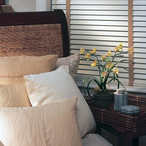Posts With Aluminum Mini Blinds In It