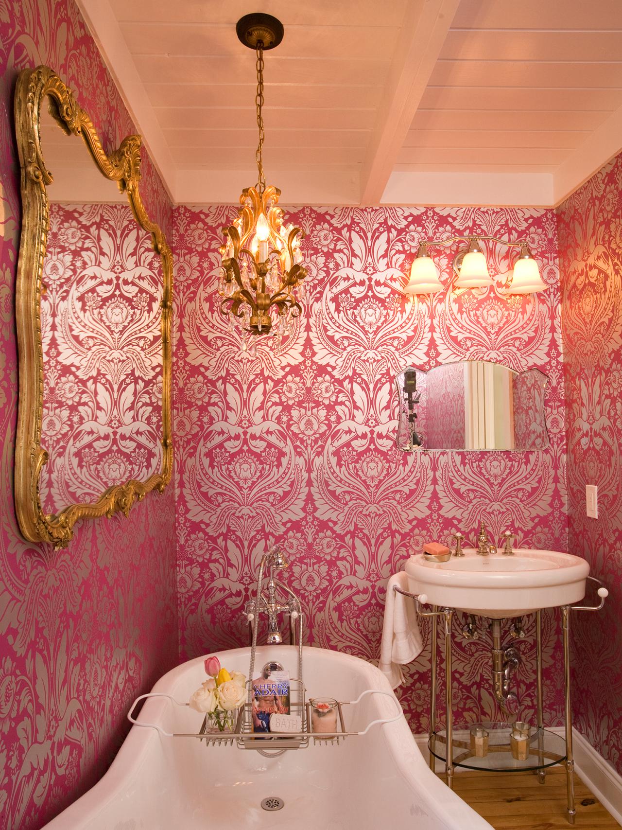 Vintage Glory Bathroom Idea