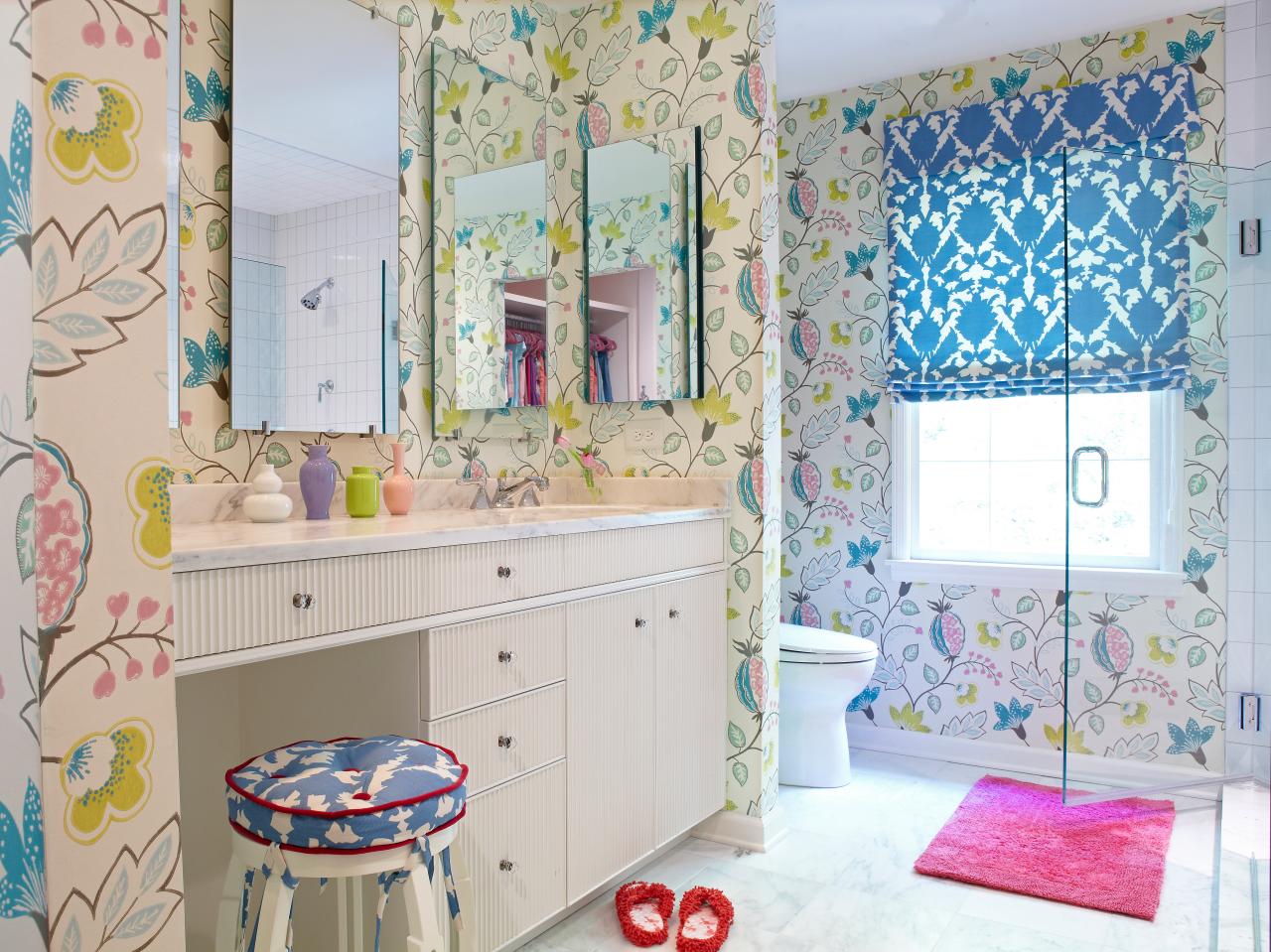 Flower Power Bathroom Design Ideas