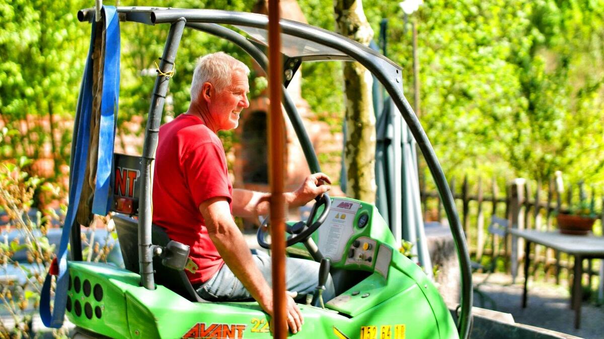 Klaus auf dem Traktor
