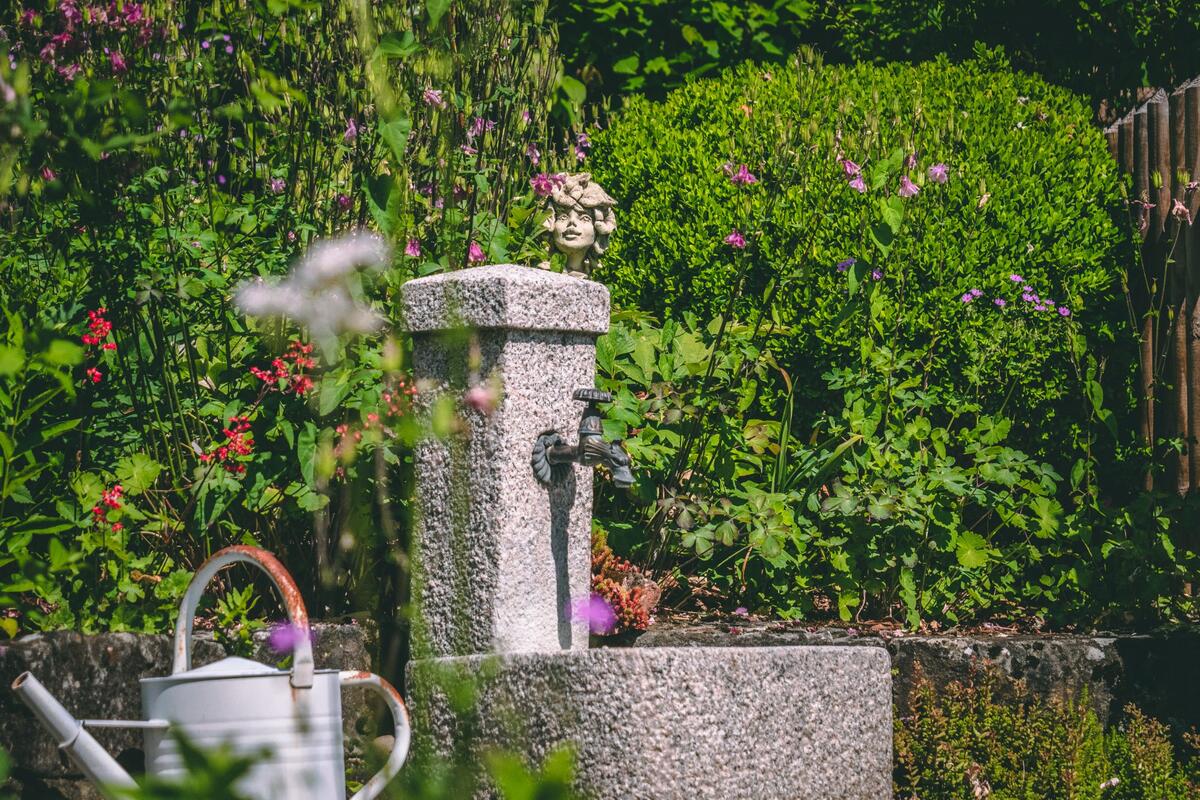 Gartenbrunnen