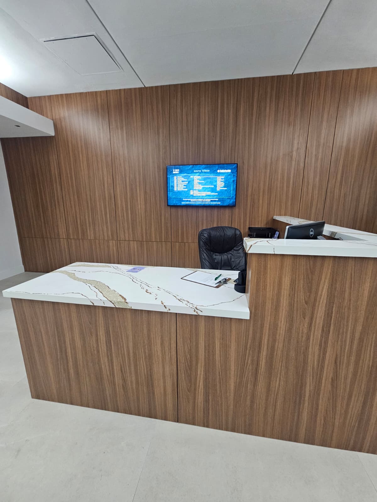 Recepción de la oficina Immigrant Gateway Miami