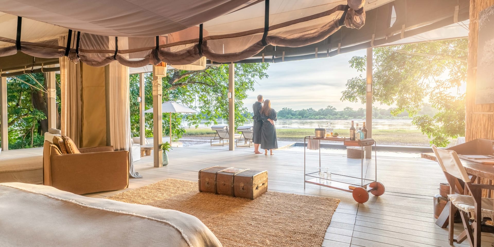 6-Day 6-Day South Luangwa Walking Safari & Chinzombo Luxury Experience