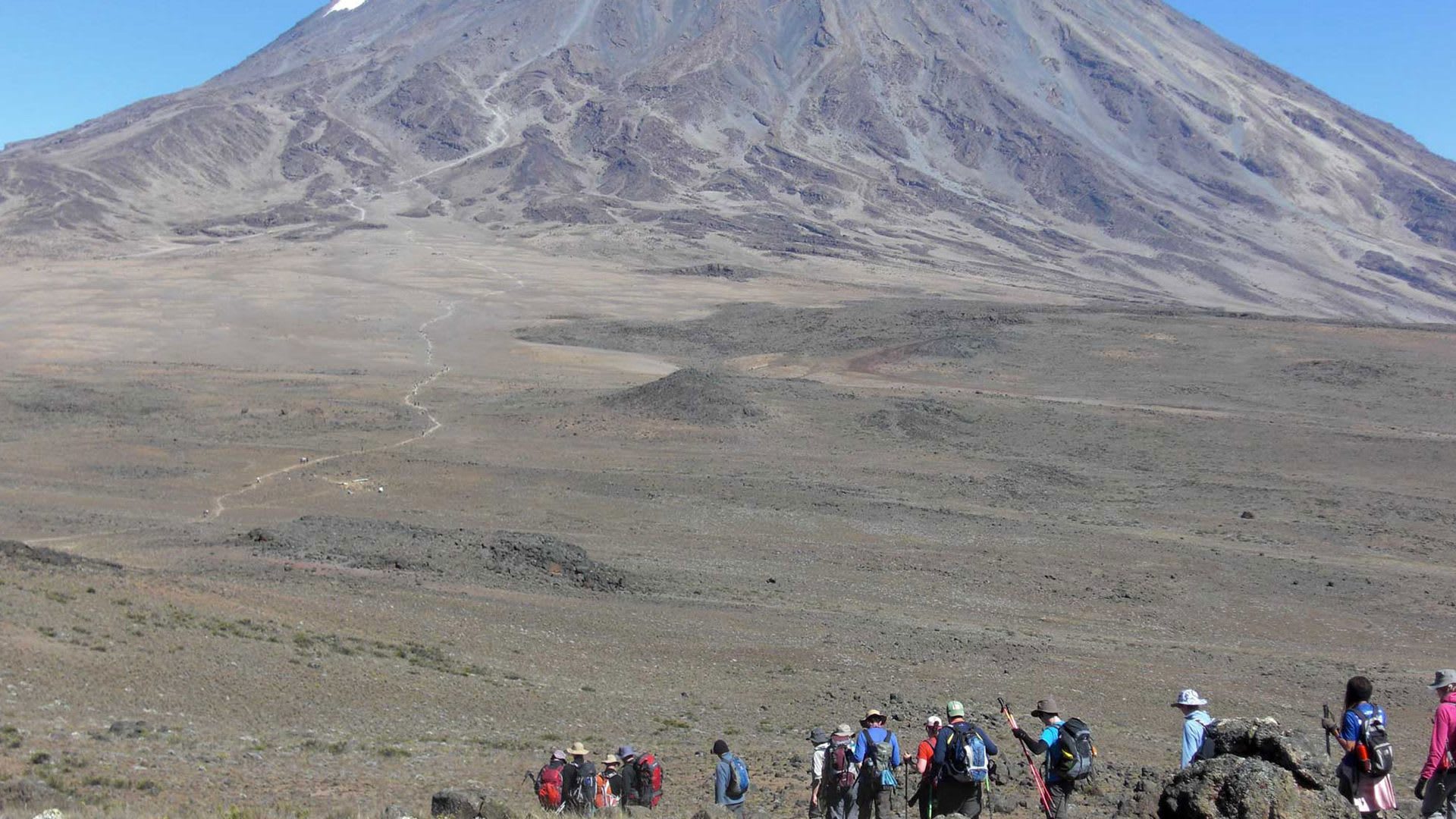 6-Day Kilimanjaro Climb – Rongai Route (Quiet • Northern Approach • Unique Experience)