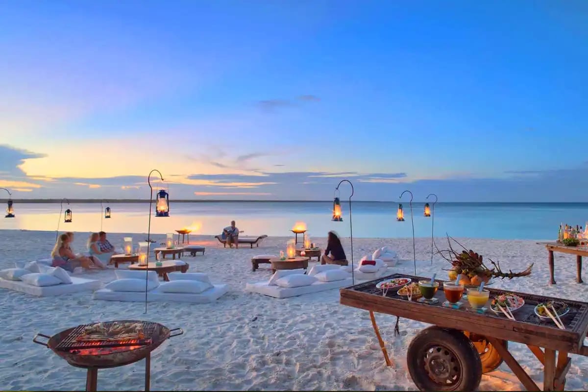 14-Day Honeymoon Safari & Zanzibar Beach Holiday