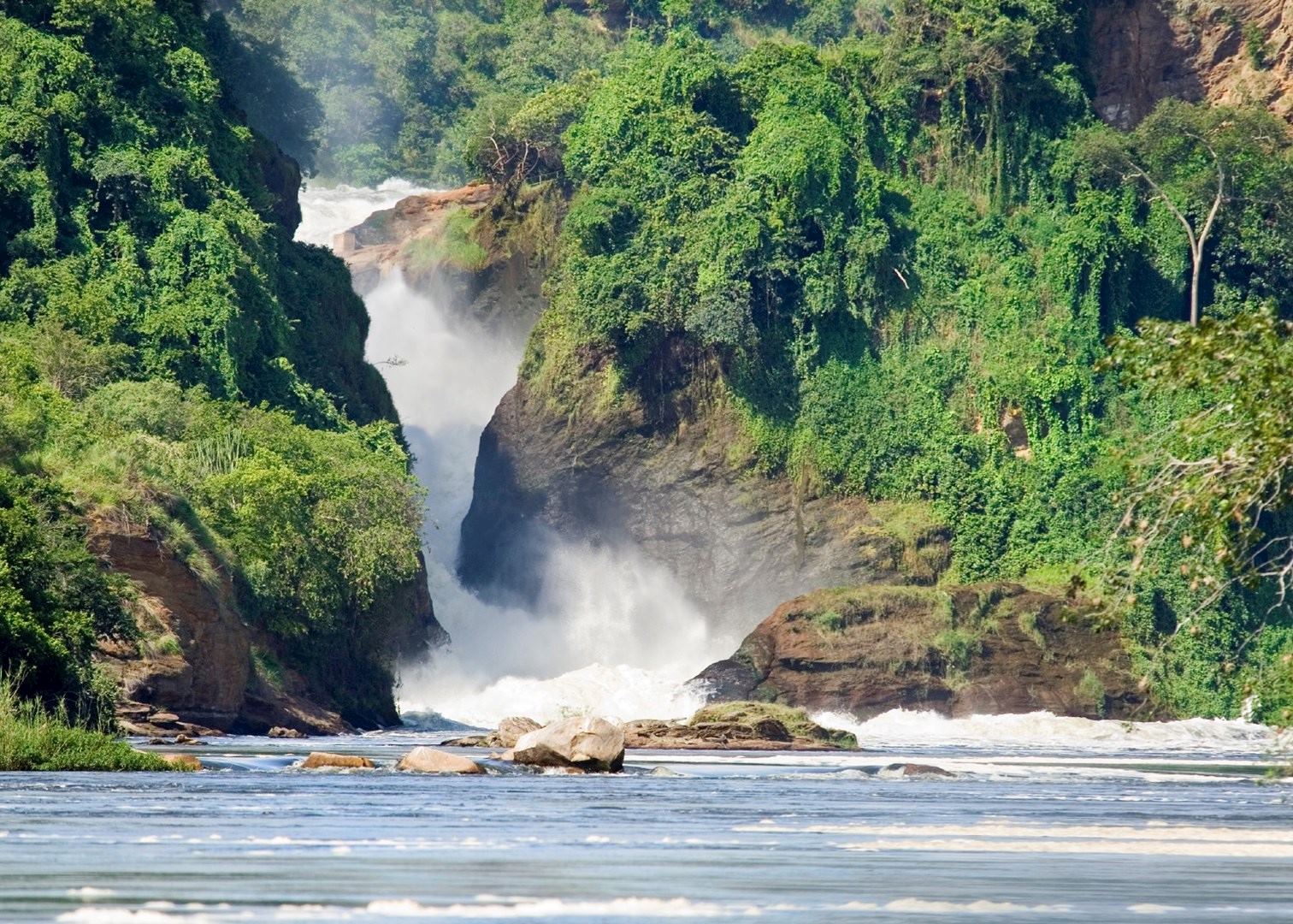 13-Day Uganda Wildlife, Primates and Scenic Adventure