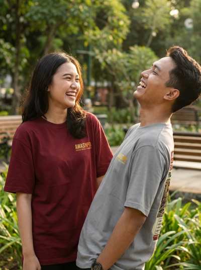 Couple outfit kaos NPD Bhuta Kala Modern — lifestyle awareness