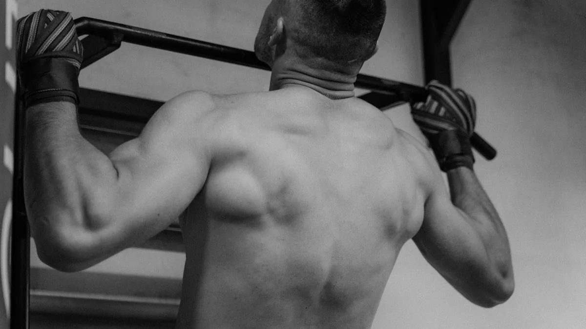 Los mejores ejercicios de espalda para hombres de 50