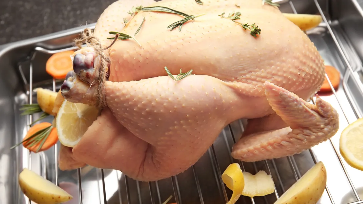 Pollo de campo vs. pollo de supermercado: una dimensión extra