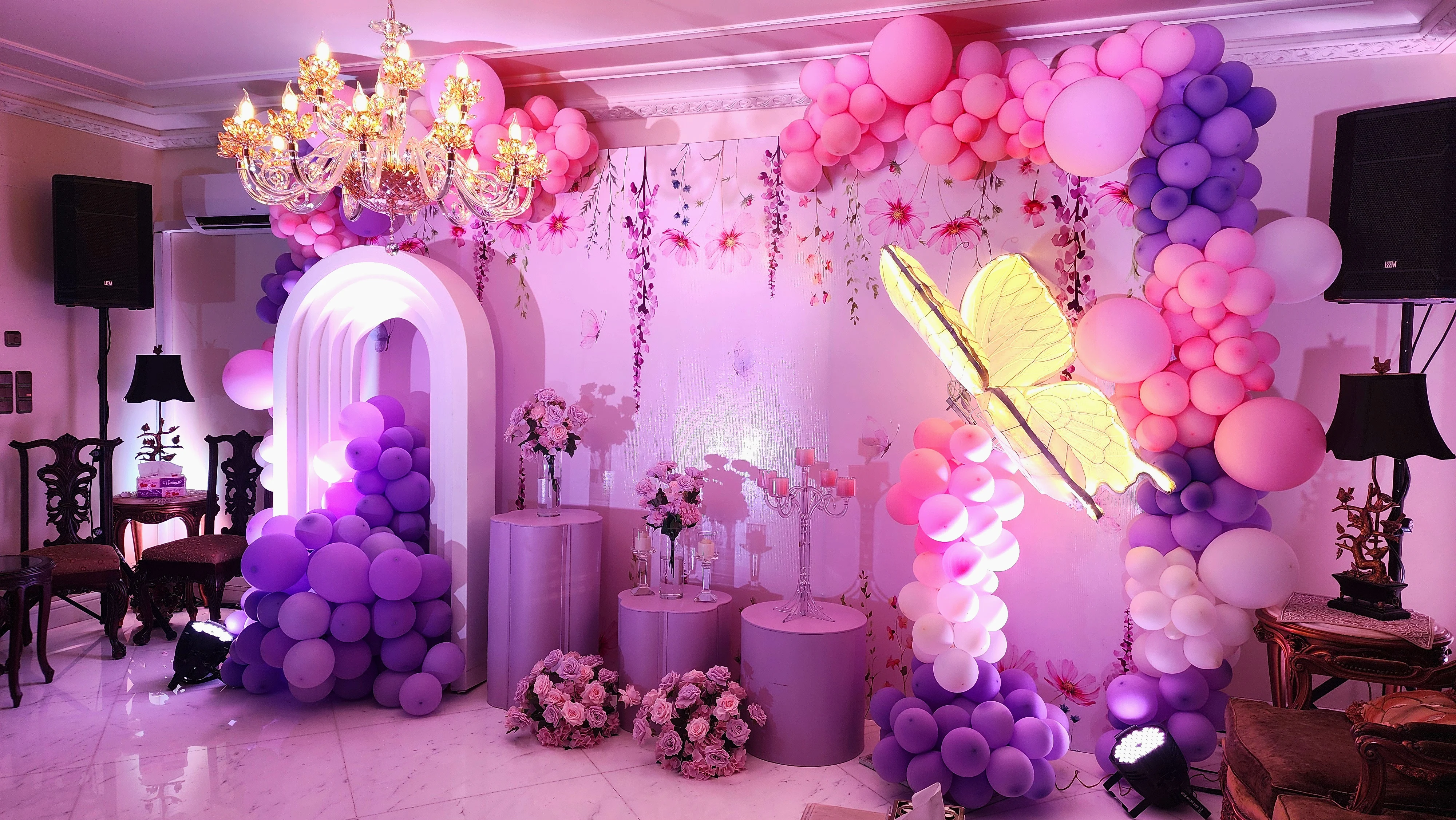 تنسيق أنيق لـتصميم احتفال فاخر بيبي شور لفعالية فاخرة في دمشق، سوريا مع وسيم الخرّاط