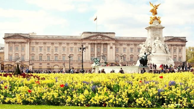 The Buckingham Palace, a magnificent European palace and a special piece of history.