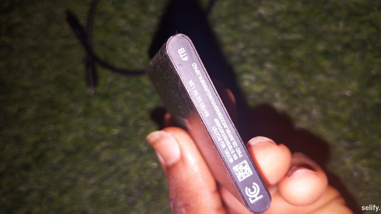 Samsung T7 Portable SSD - image 1