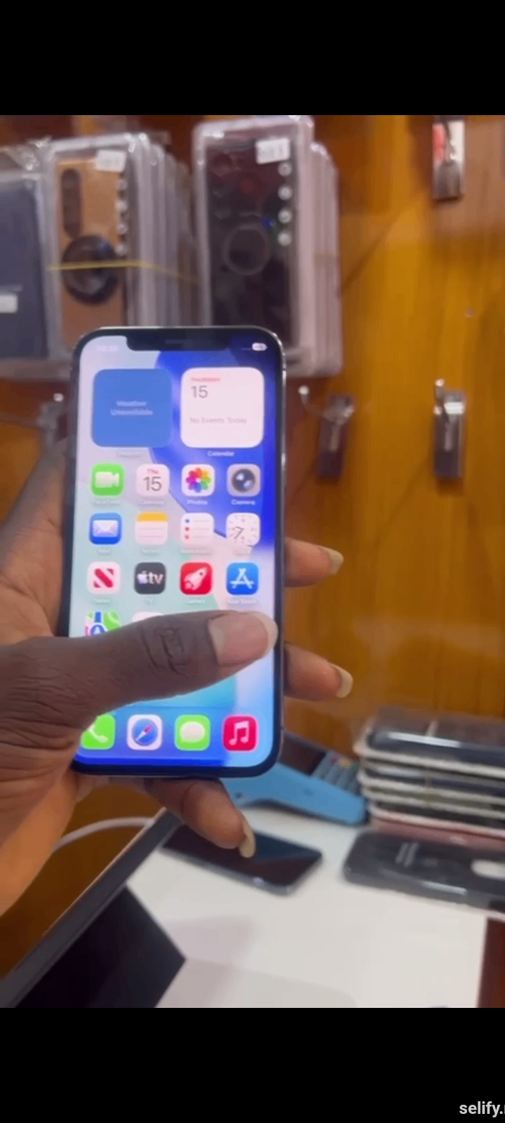 London Used iPhone 12 Pro 128GB – Original Charger & Accessories