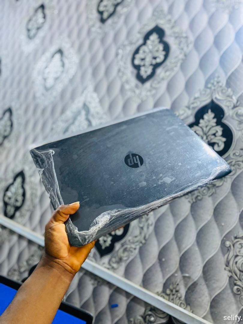 6th Gen Hp ProBook 450 G3  thumbnail 3