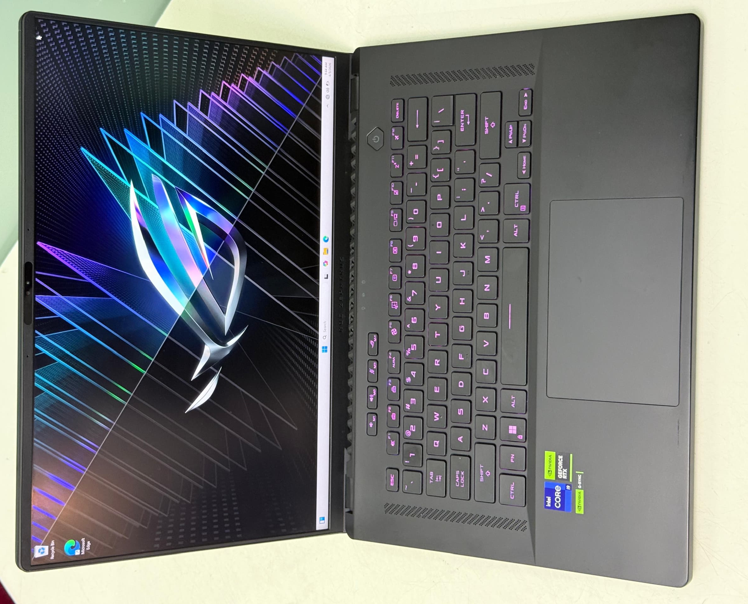 Asus Rog zephyrus  thumbnail 2