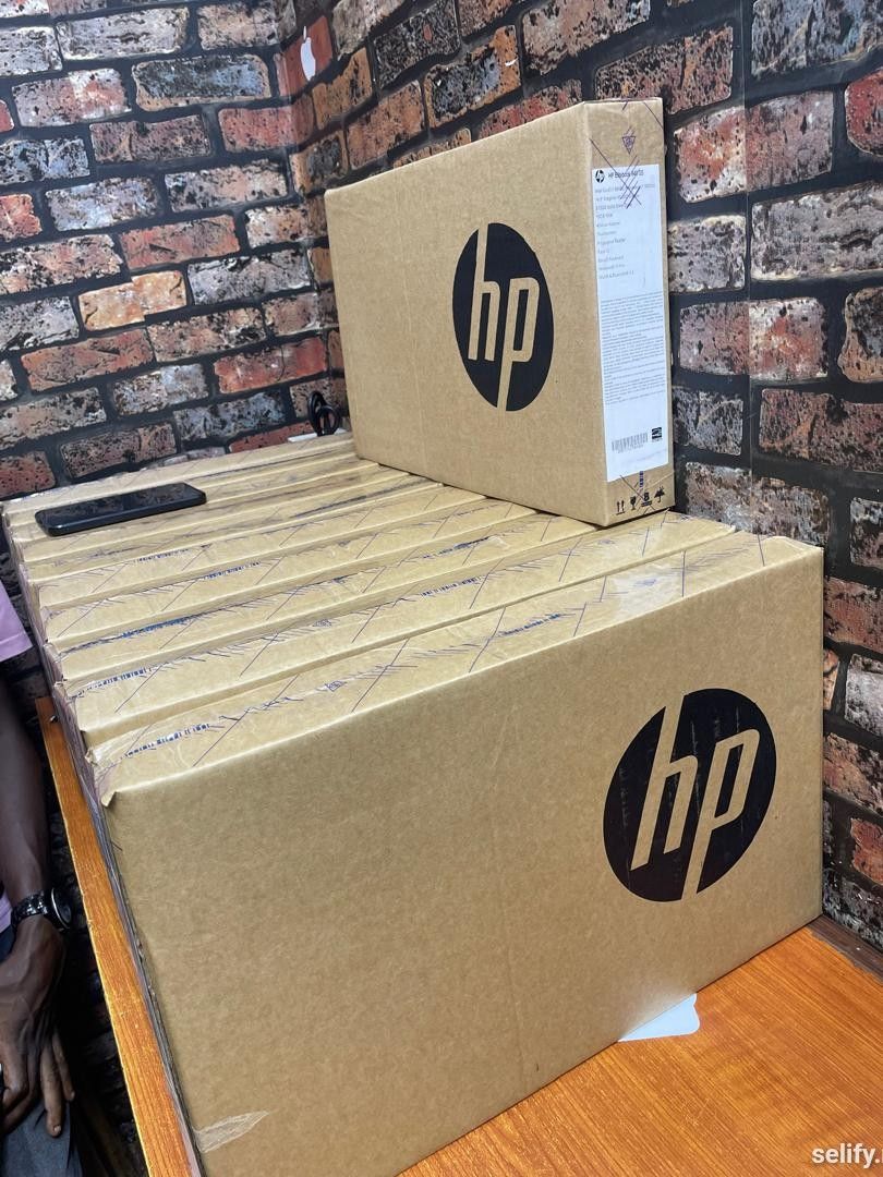 HP EliteBook G5 Laptop – London Used, Original Charger thumbnail 2