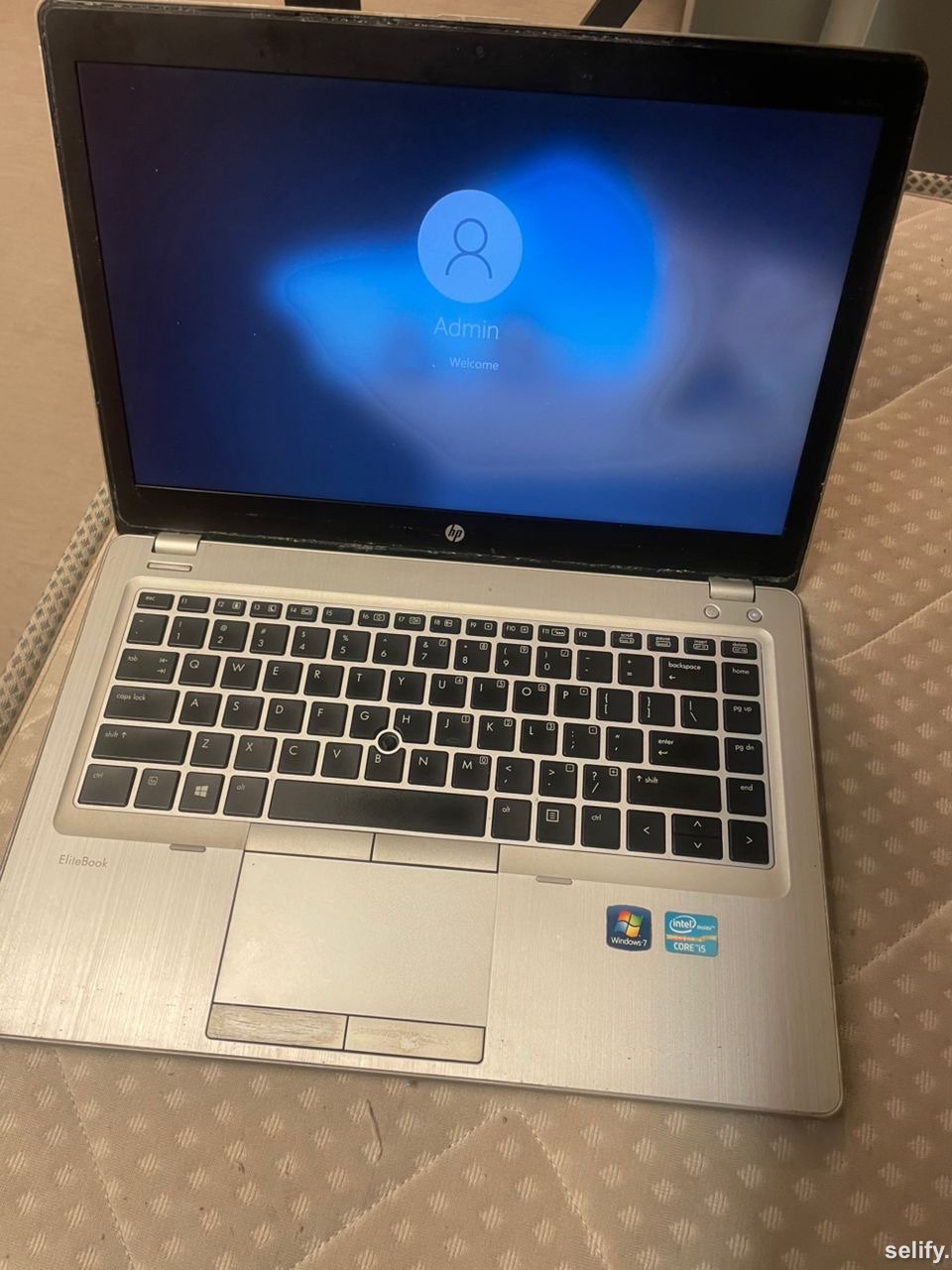 HP EliteBook 830 G5 London Used – Original Charger Included thumbnail 3