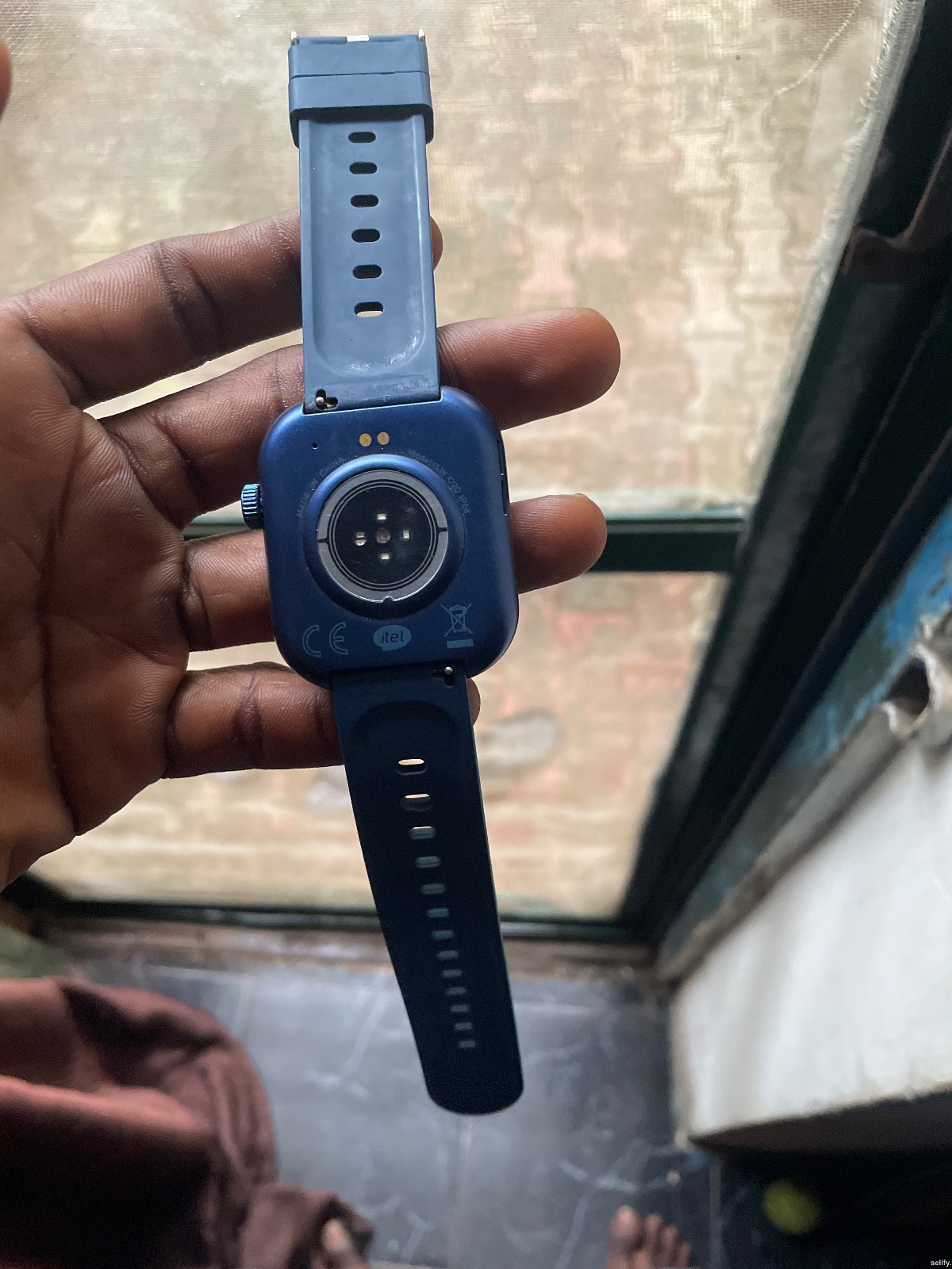 ITEL Smartwatch Fit 020 – London Used, Original Charger, Follow Come thumbnail 2