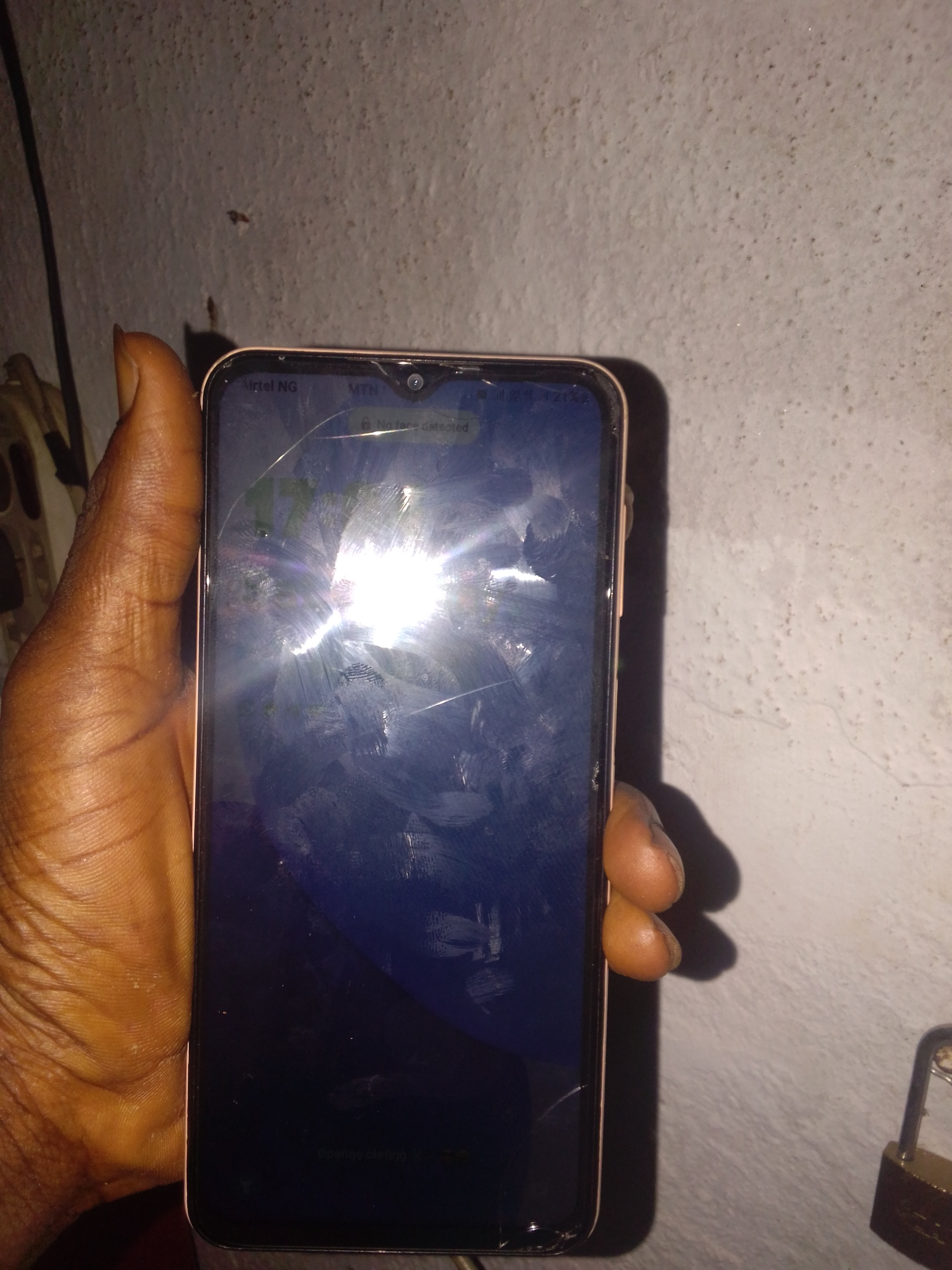 Samsung Galaxy A23 128GB London Used – Working Phone thumbnail 5