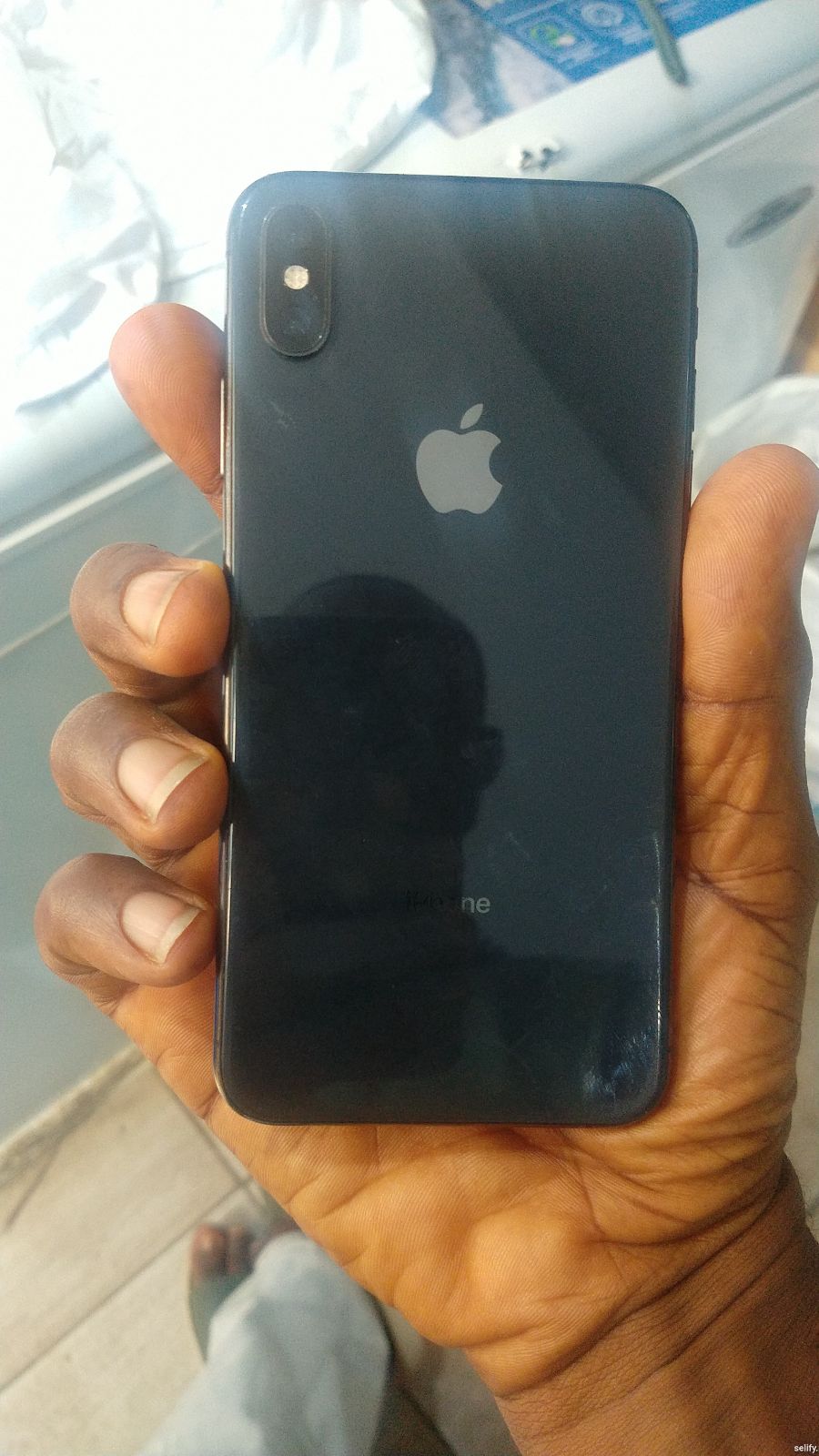 iPhone XS Max - image 1