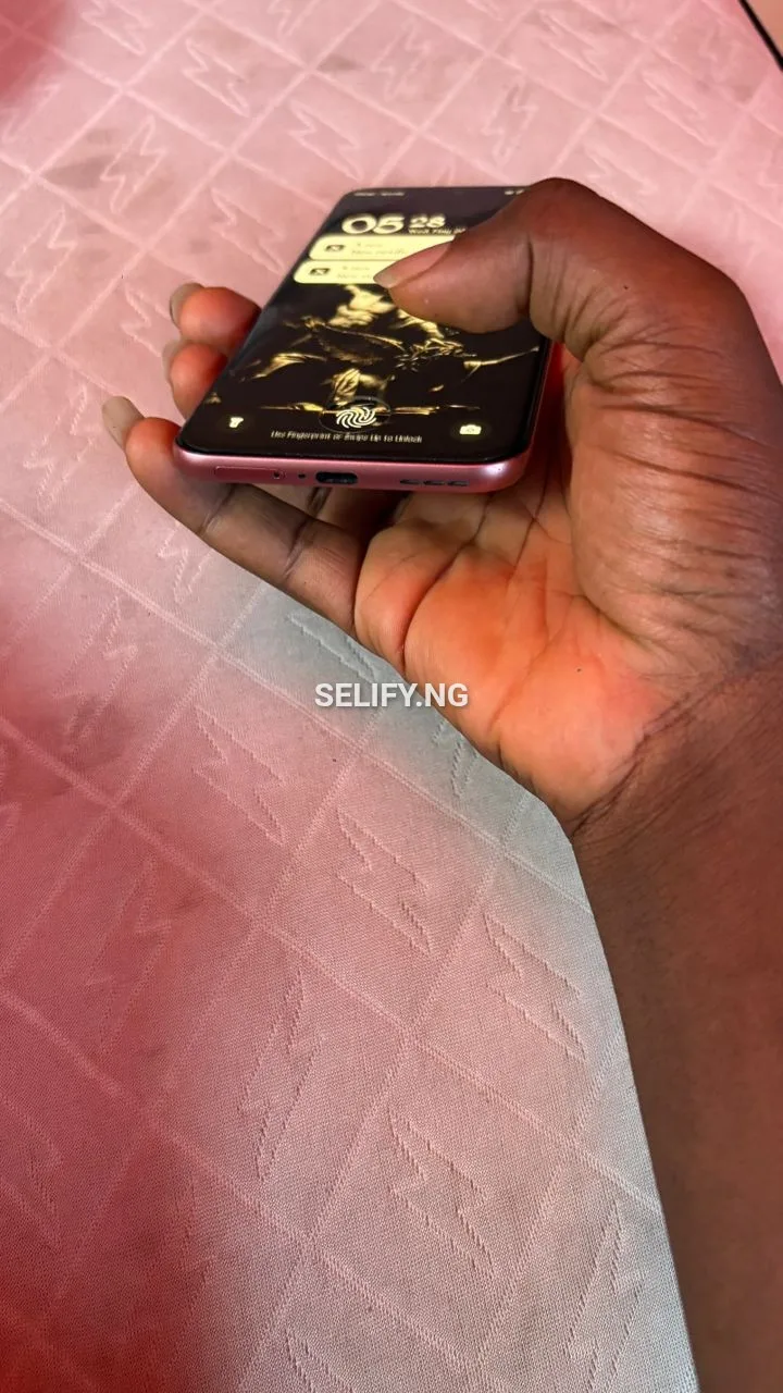 Infinix hot 60 pro plus PINK color, 128gb thumbnail 6