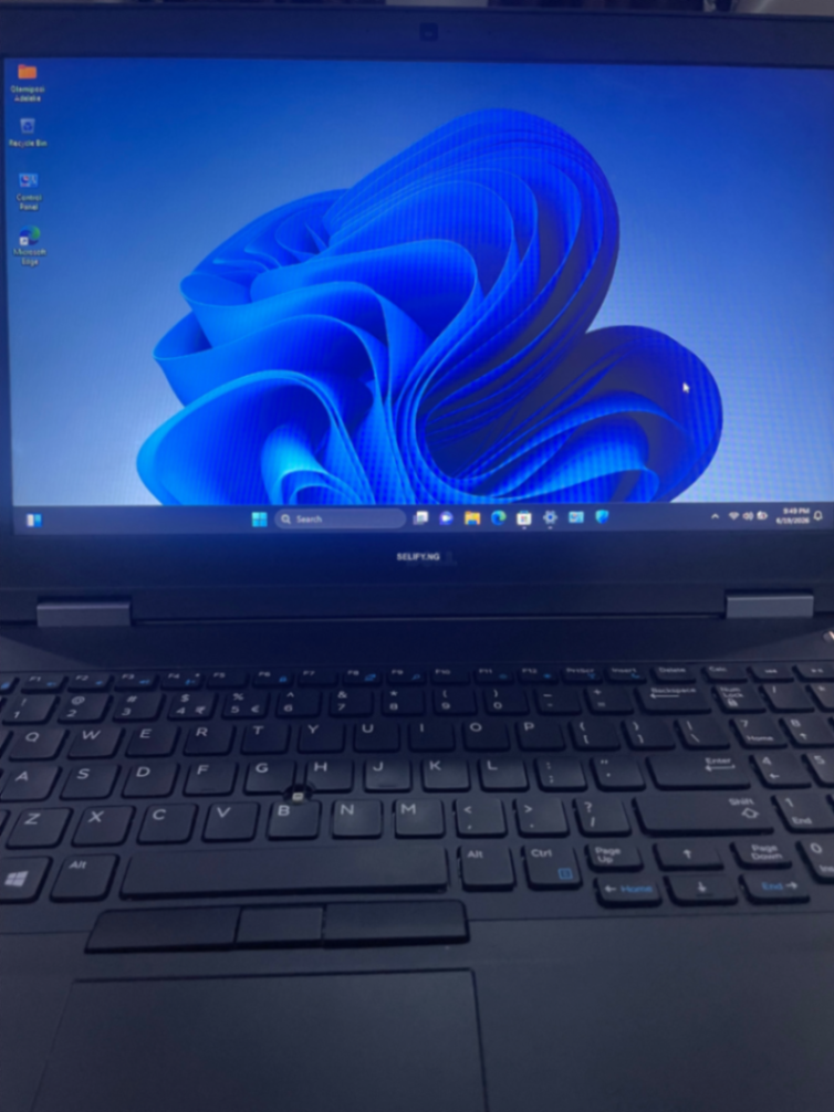 Dell Latitude E5570 London Used – 4GB RAM, 750GB SSD, Business Laptop thumbnail 3