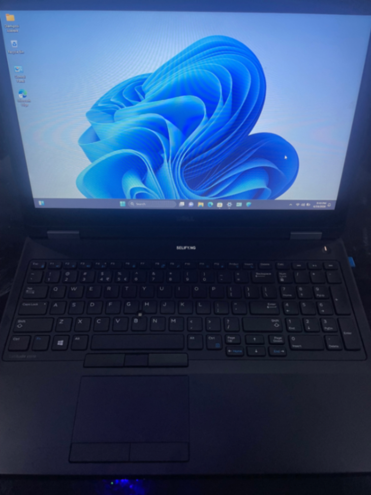 Dell Latitude E5570 London Used – 4GB RAM, 750GB SSD, Business Laptop thumbnail 6