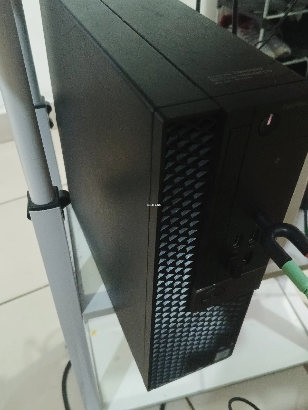 HP 3050 Gaming PC – Complete Setup with Monitor, Keyboard & Mouse thumbnail 3