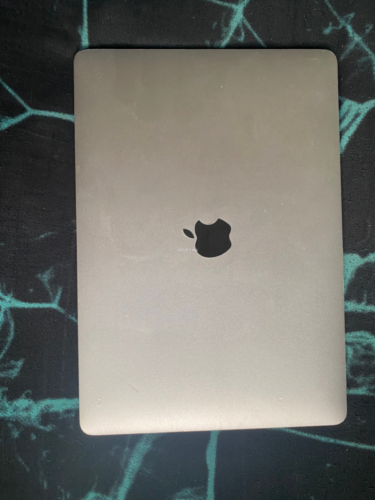 2017 London Used MacBook Pro – Original Charger & Accessories thumbnail 6