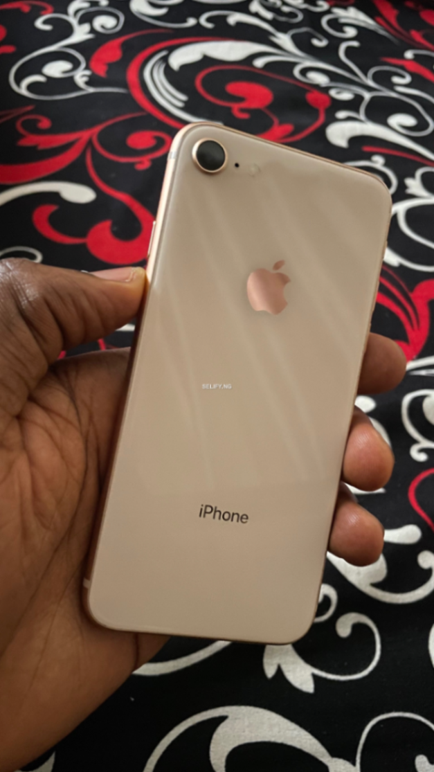Iphone  thumbnail 2