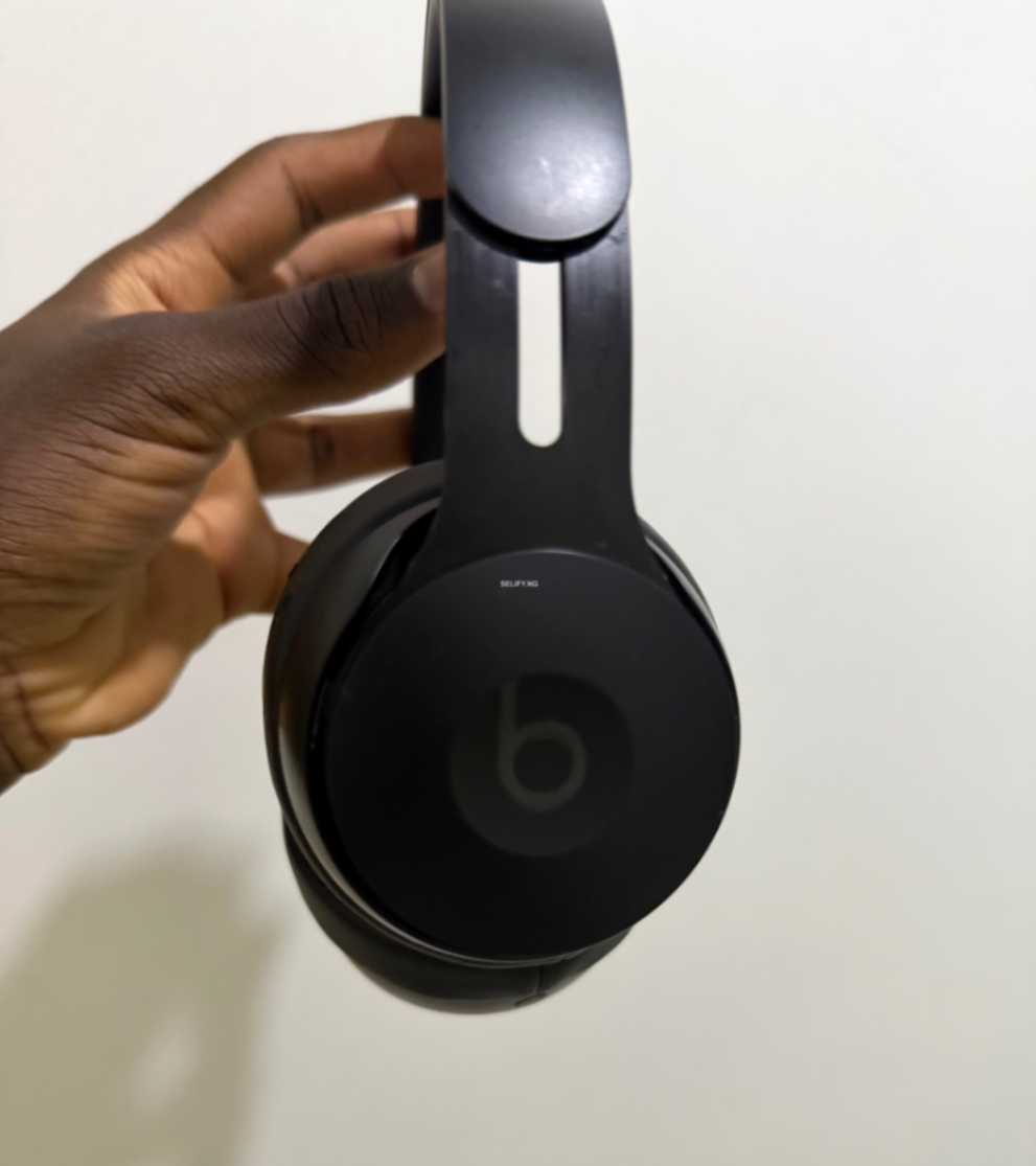 London Used Beats Solo Pro Headphones – Original Design, Like New thumbnail 5