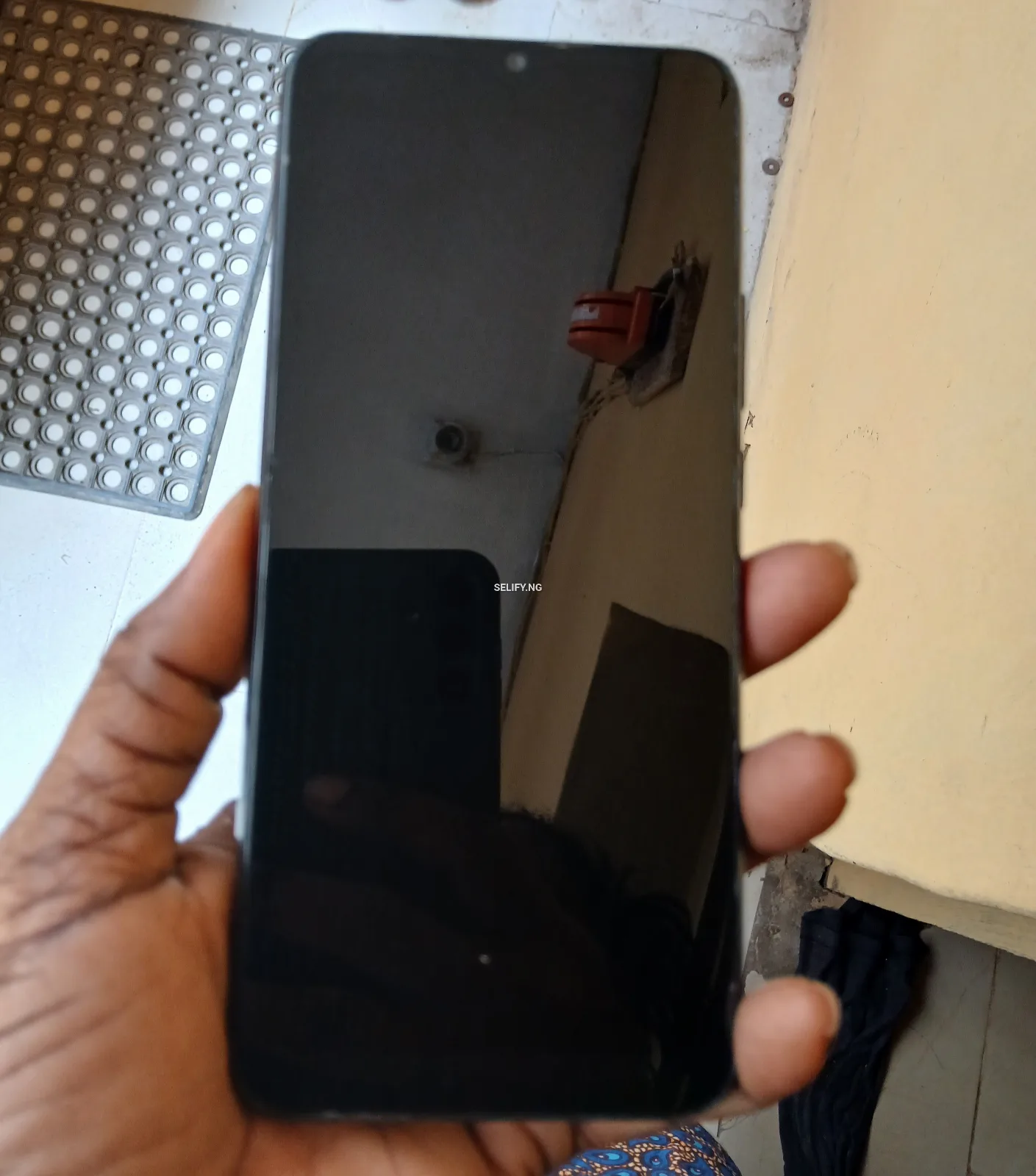 Infinix hot 10 play thumbnail 4